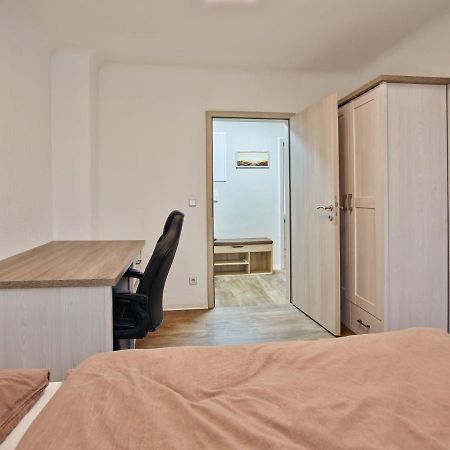 Gaeste- Und Ferienwohnung In Der Sportstadt Riesa Bagian luar foto